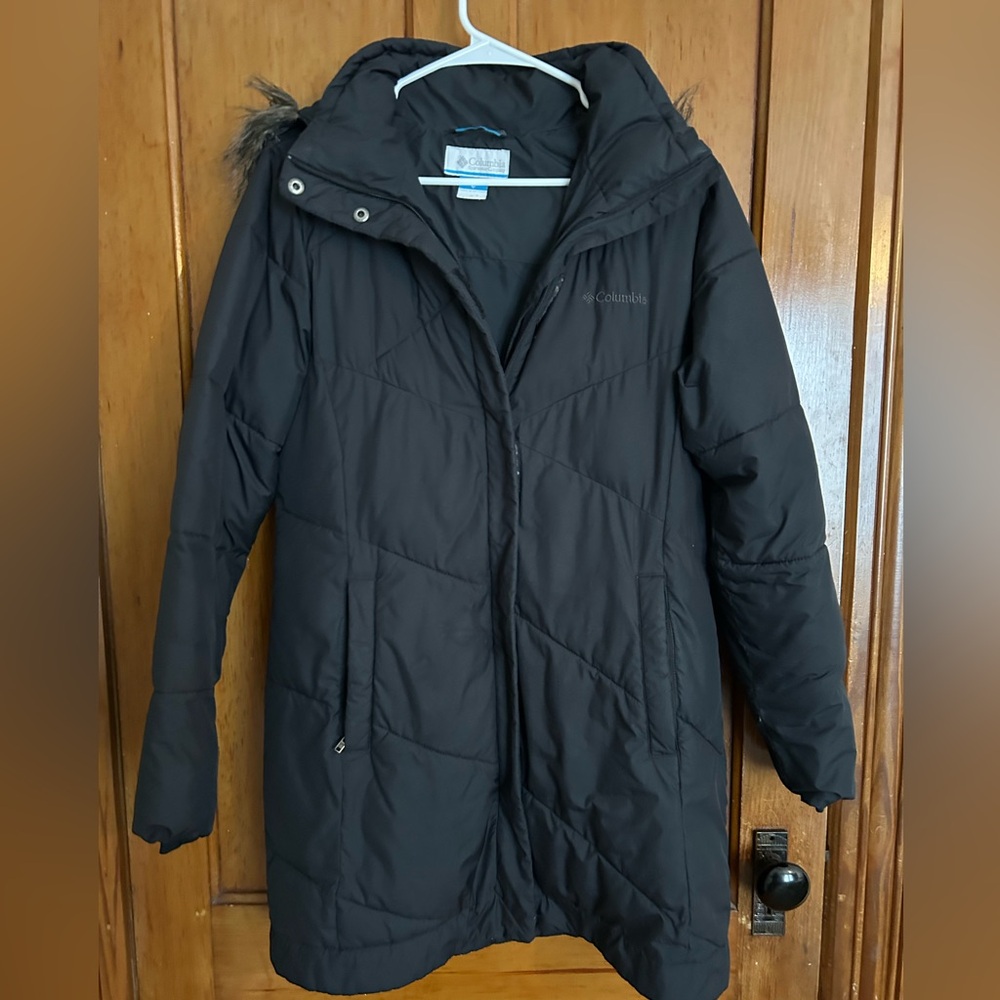 Columbia Women's Dark Puffer Jacket